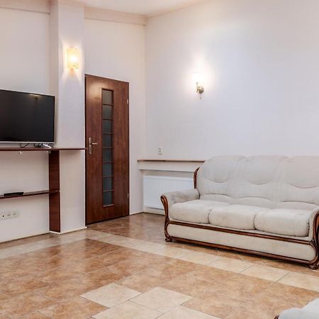 Mangal And Terrace In Center Apartment Лвив Екстериор снимка