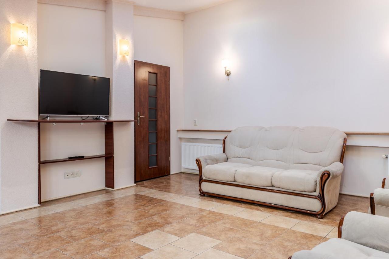 Mangal And Terrace In Center Apartment Лвив Екстериор снимка