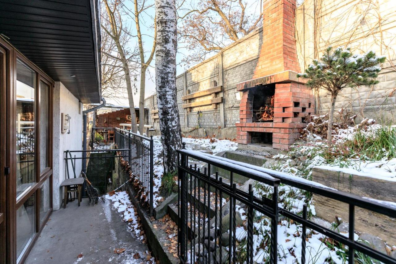 Mangal And Terrace In Center Apartment Лвив Екстериор снимка