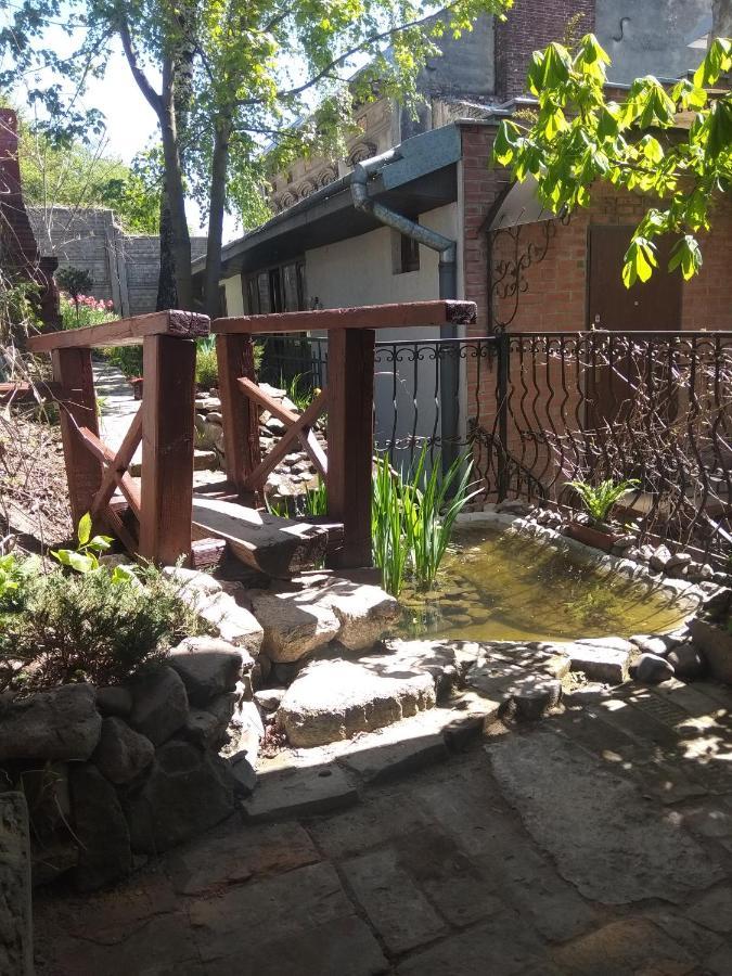 Mangal And Terrace In Center Apartment Лвив Екстериор снимка